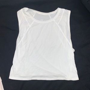 NWOT Lululemon cropped tank!